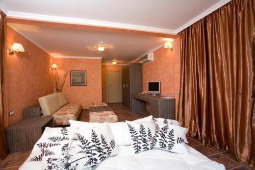 Rusalka Holiday Village Kamen Bryag Eksteriør billede